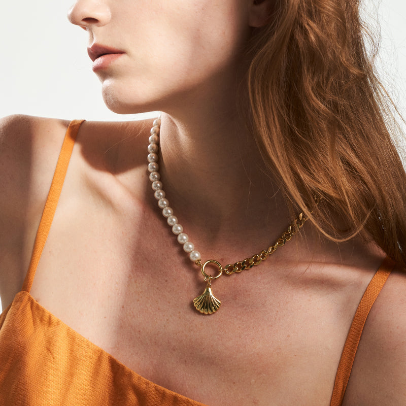Shell Pearl Asymmetric Necklace