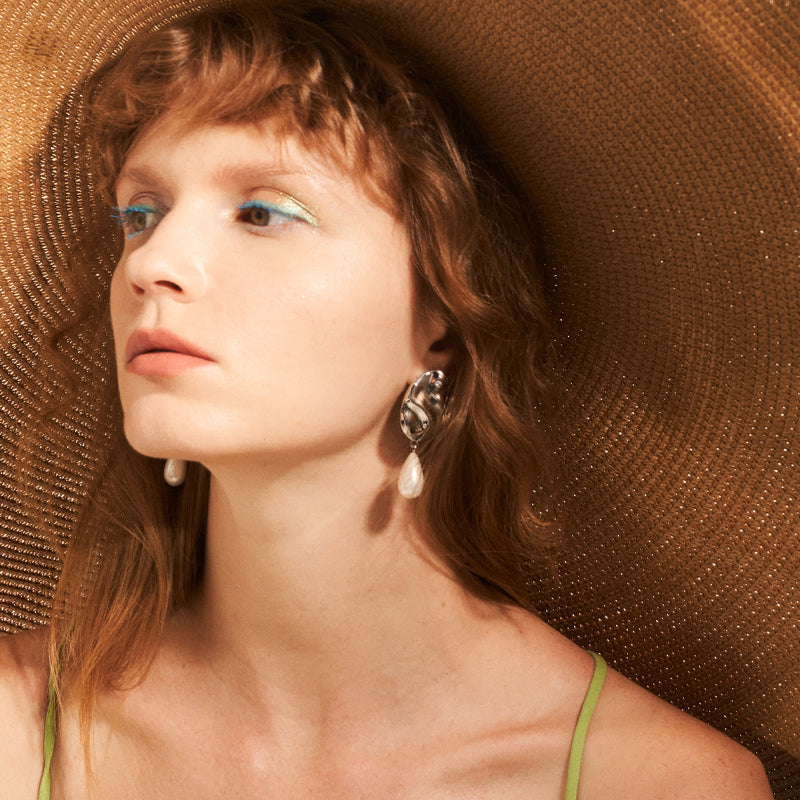 Flowing Metal Pearl Stud Earrings