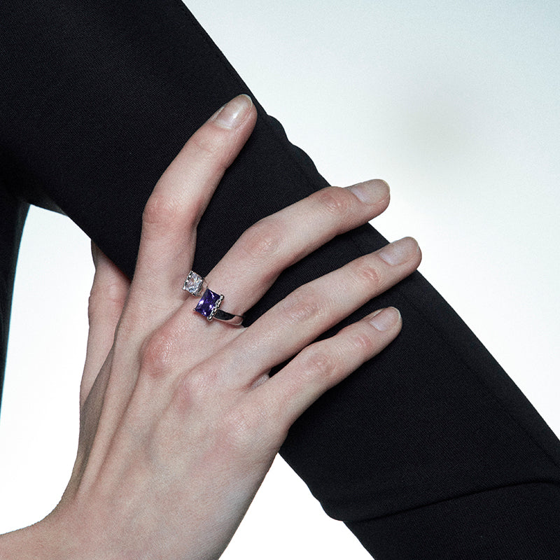 Double color gem ring opening