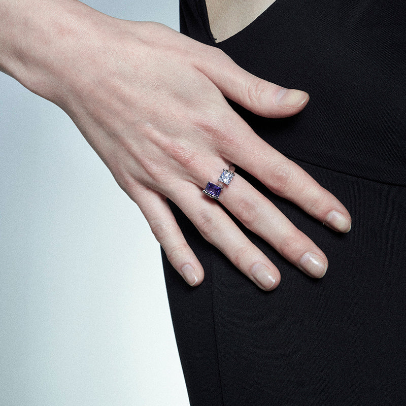 Double color gem ring opening