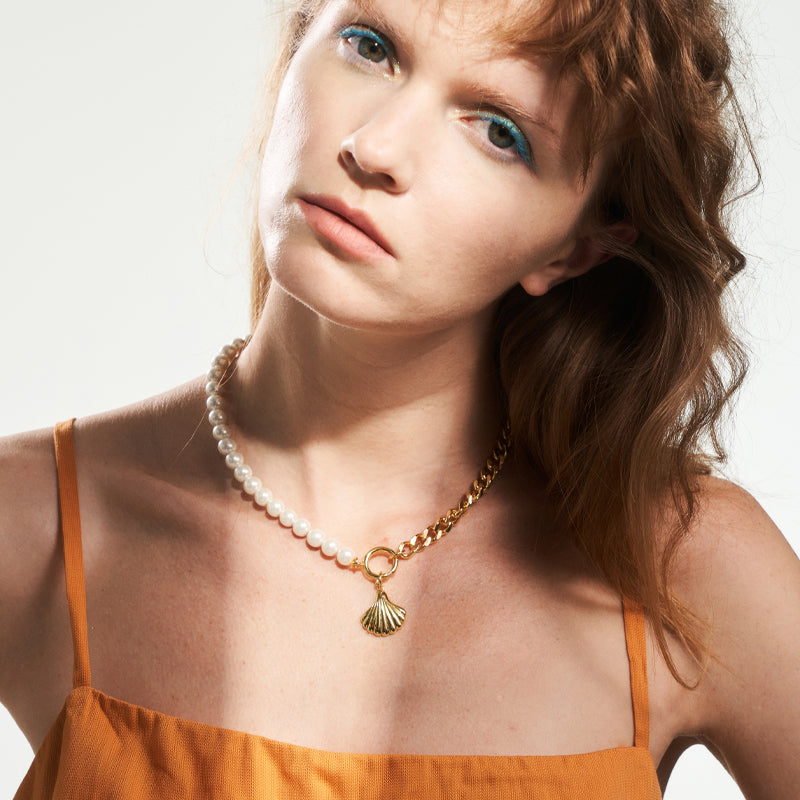 Shell Pearl Asymmetric Necklace