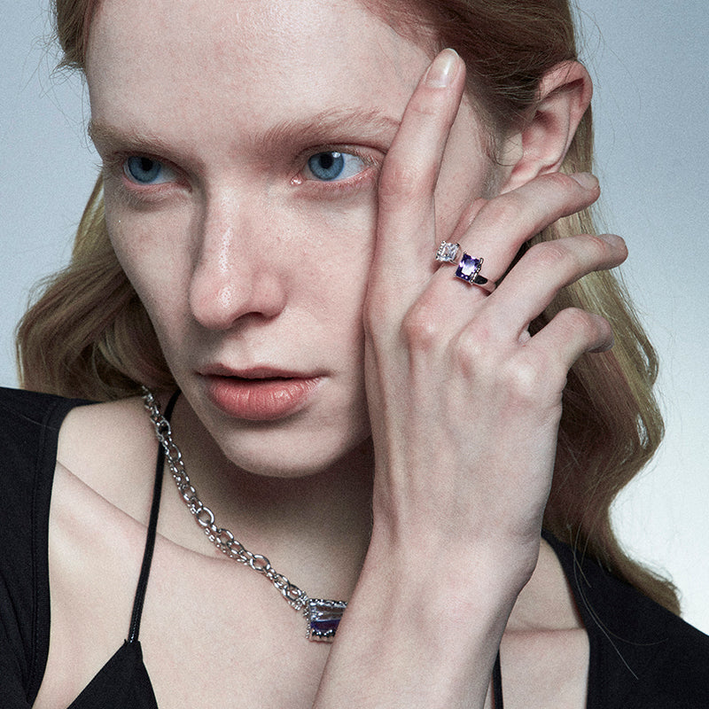 Double color gem ring opening