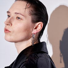 Load image into Gallery viewer, Round ear buckle and drip glaze letter pendant white gold set
