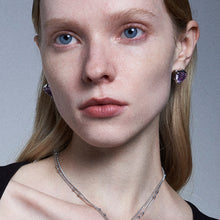 Load image into Gallery viewer, Melting Heart Earring

