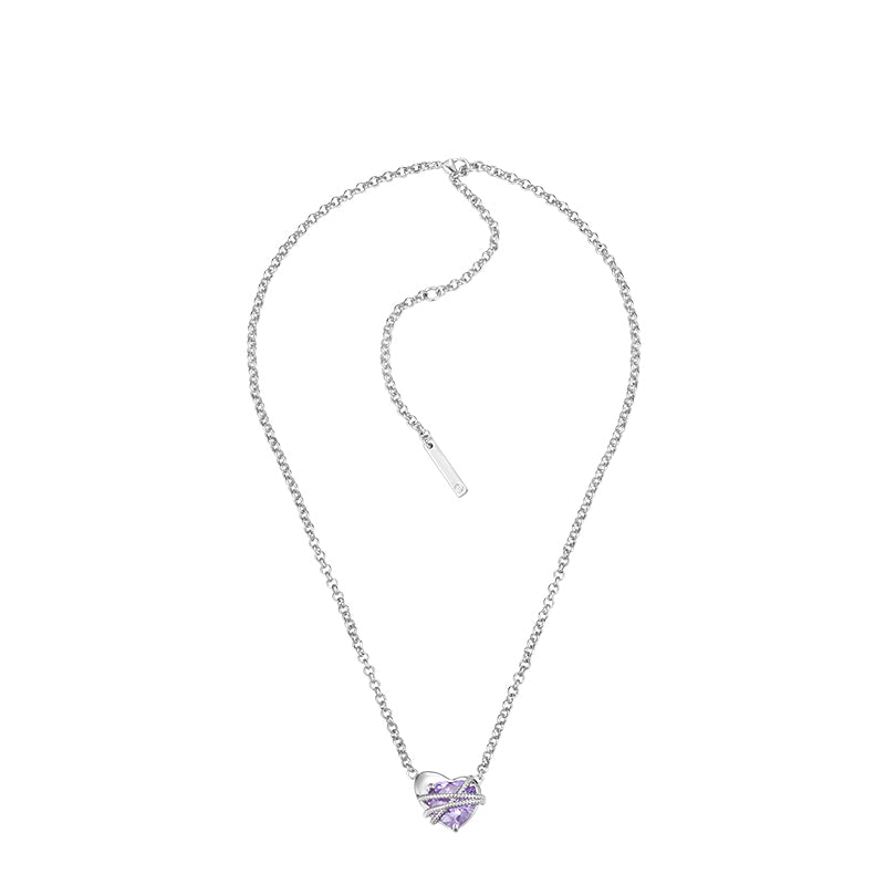 Irregular diamond necklace with a small chain