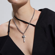 Load image into Gallery viewer, Sparkle key necklace
