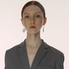 Load image into Gallery viewer, X hollow square earrings
