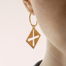 Load image into Gallery viewer, X hollow square earrings
