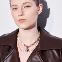 Load image into Gallery viewer, Drip-glazed white turquoise stitching necklace
