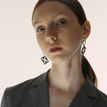 Load image into Gallery viewer, X hollow square earrings
