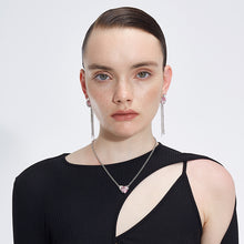 Load image into Gallery viewer, Irregular diamond necklace with a small chain
